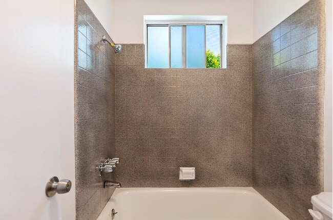 Photo - 1215 N McCadden Pl