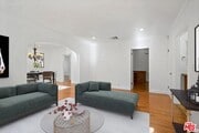 Photo - 409 N Kilkea Dr House