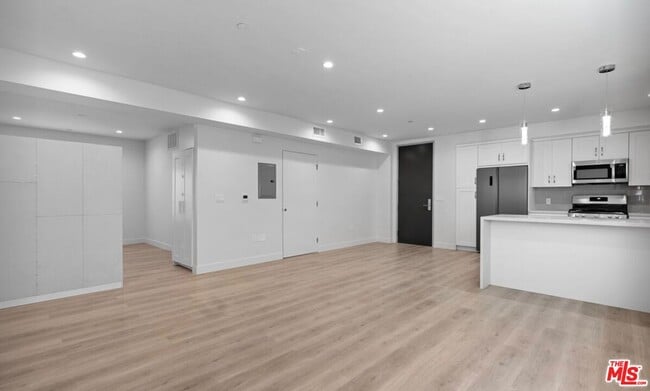 Photo - 2336 Westwood Blvd Unit 202