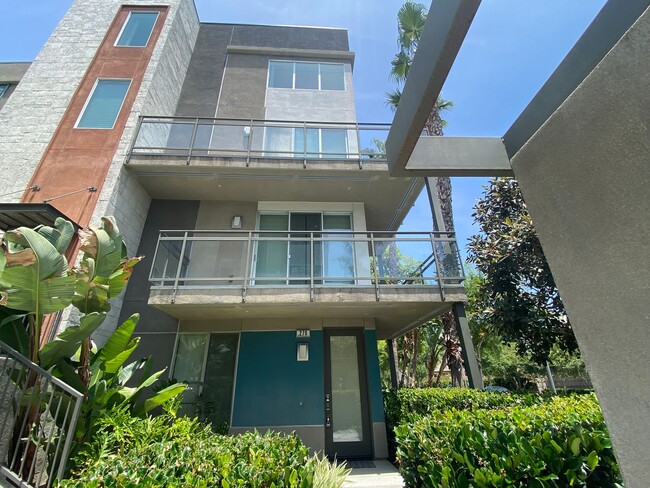Beautiful Townhouse 3 Bedroom + 3 Bathroom - Beautiful Townhouse 3 Bedroom + 3 Bathroom