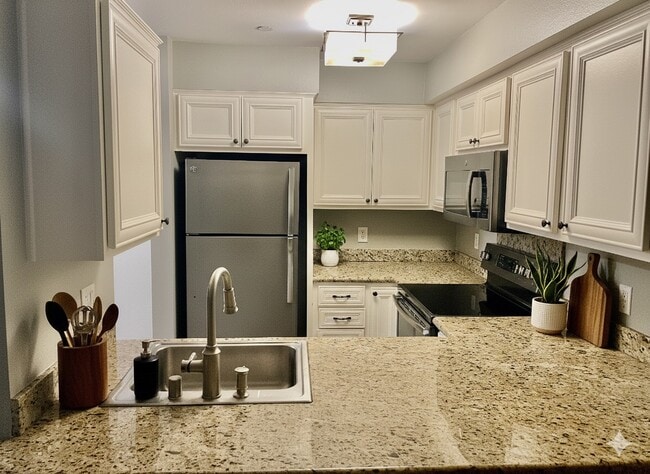 Building Photo - 4077 3rd Ave Unit Hillcrest Palms