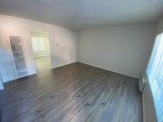 Photo - 2 story 2 bed, 1 1/2 bath Monticello Condo