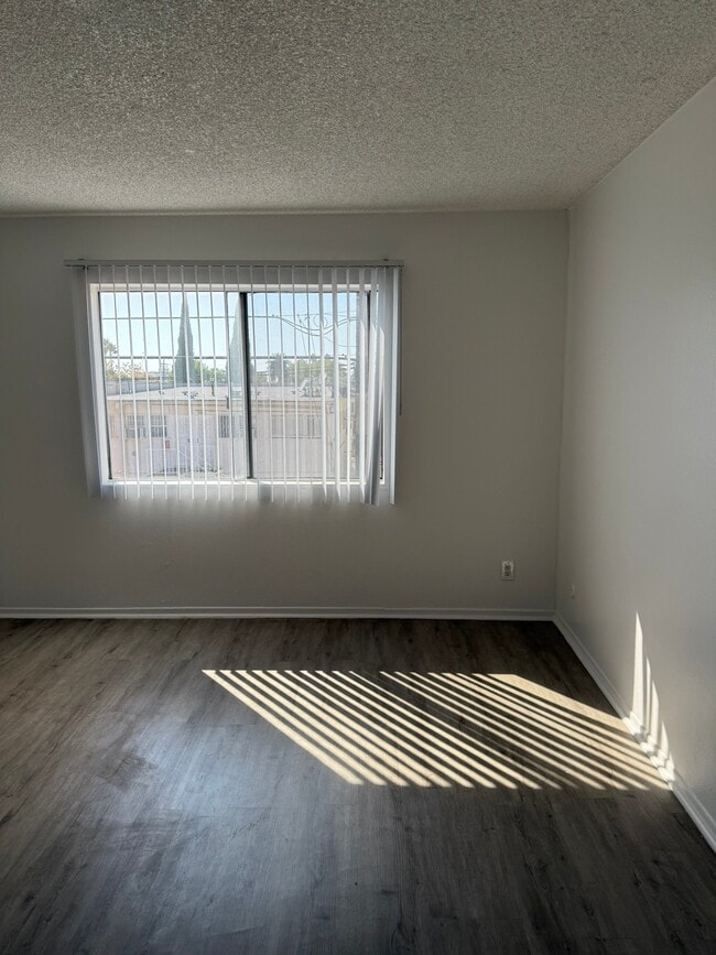 Photo - 509 N Berendo St Unit 110