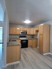 Photo - Peppertree Ventura Upper level 2+1 Condo w... Unit 715