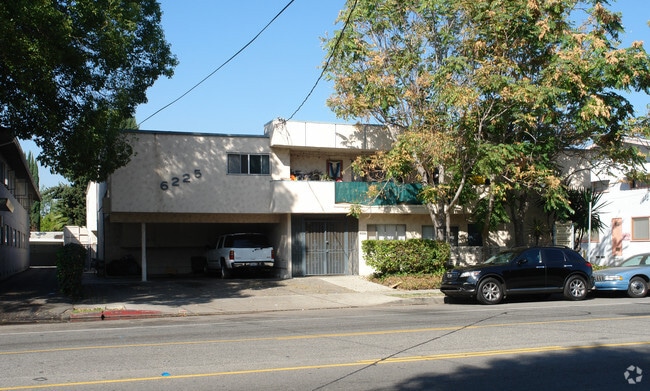 Photo - 6225 Fulton Ave Apartments
