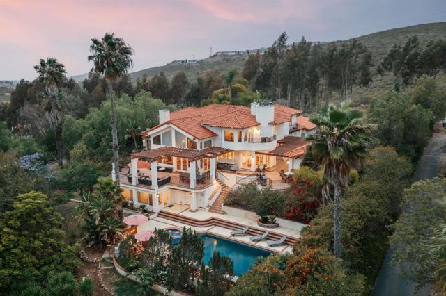 Building Photo - 20784 Fortuna Del Norte