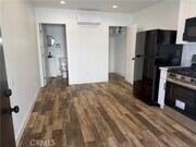 Photo - 523-522 W 78th St