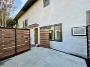 Photo - 901 S Barrington Ave