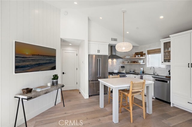 Photo - 326 Locust St