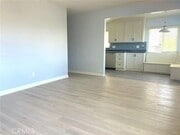 Photo - 771 W 24th St