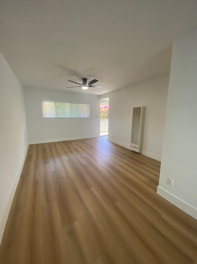 Photo - 3853 Prospect Ave
