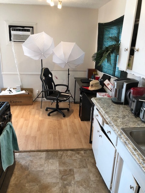Photo - 5921 Cahuenga Blvd Apartment Unit 6