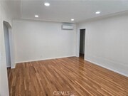 Photo - 14001 Dunrobin Ave