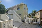 Photo - NEWLY REMODELED, SPLIT-LEVEL 3BR2BA DUPLEX... House