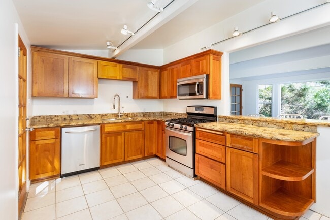 Photo - 2924 Arriba Way