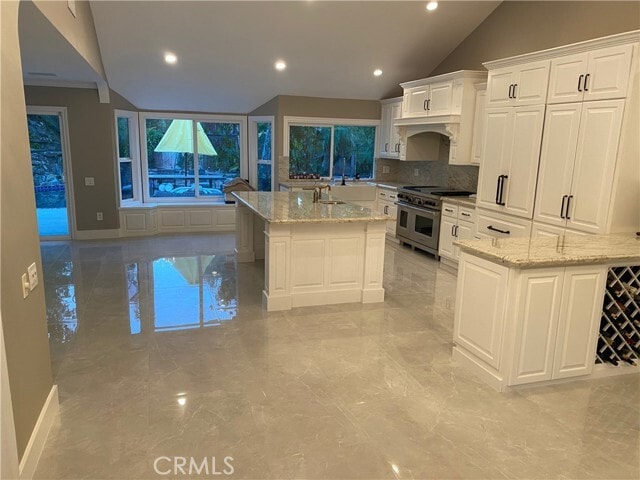 Photo - 1933 N Canyon Park Cir