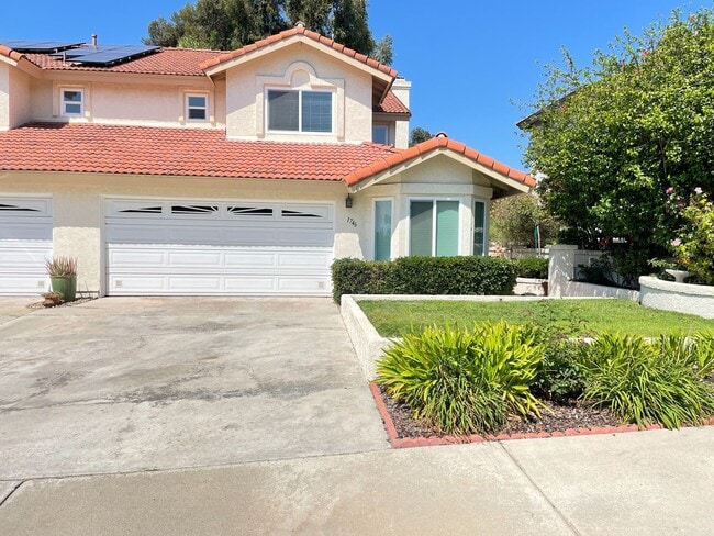 Building Photo - Picture Perfect Summerhill Home!