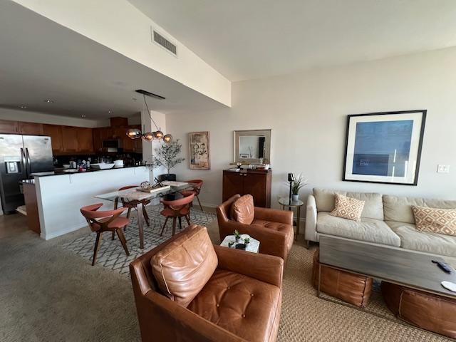 Living Area - 475 Redwood St Unit Alicante #312