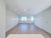 Photo - 2420 E Lincoln Ave Unit #02