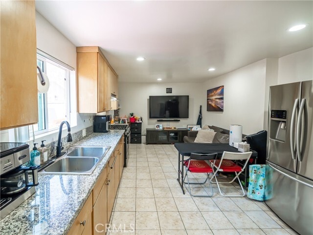 Photo - 4844 Bluebell Ave