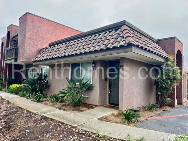 Building Photo - 1463-E N Broadway Rental