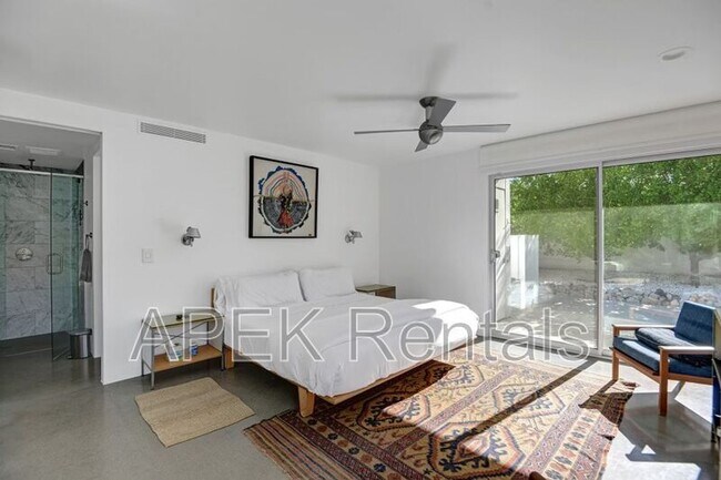 Photo - 3133 N Sunnyview Dr