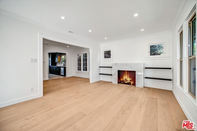 Photo - 951 Hilldale Ave