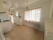Photo - 216 W D St