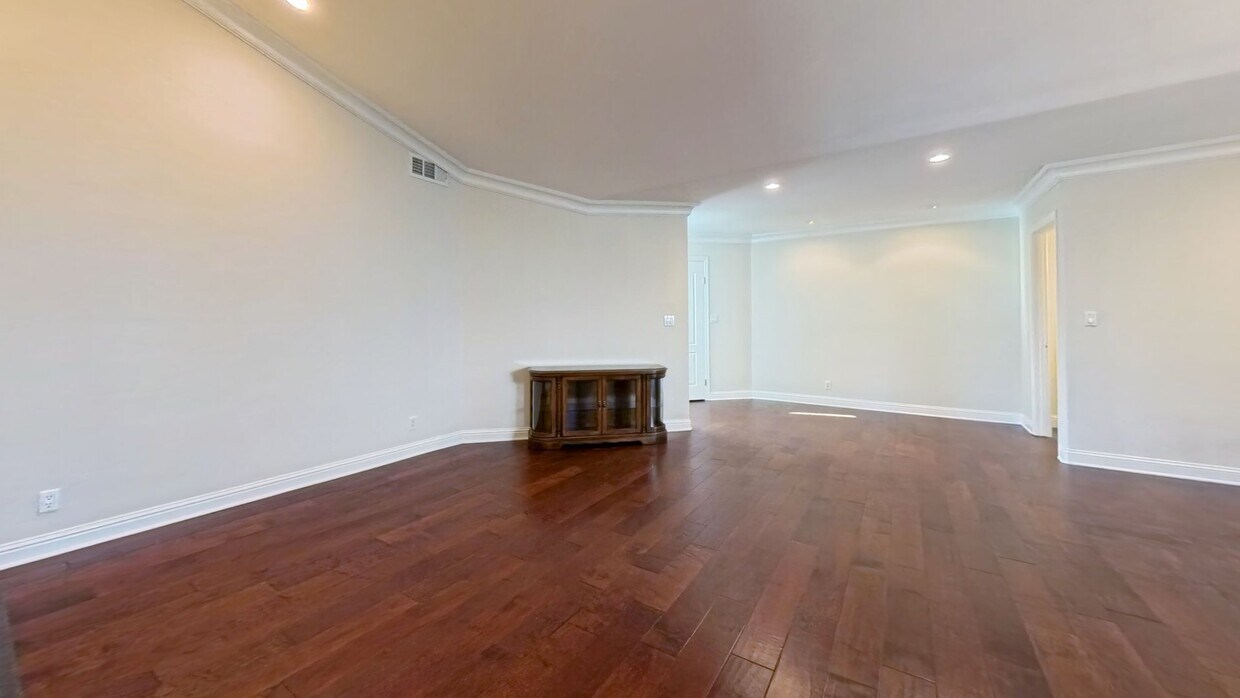 3D Tour - 5718 Ostin Ave