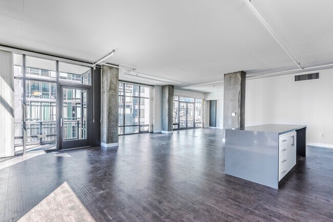 Photo - 1111 S Grand Ave