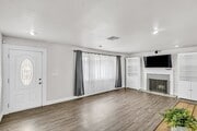 Photo - 1880 N Greengrove St House