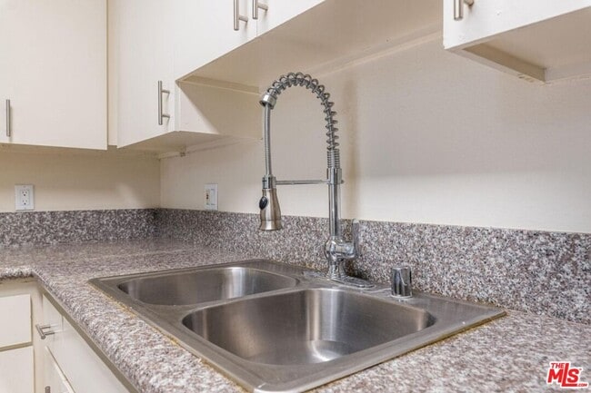Photo - 14816 Friar St Unit 102