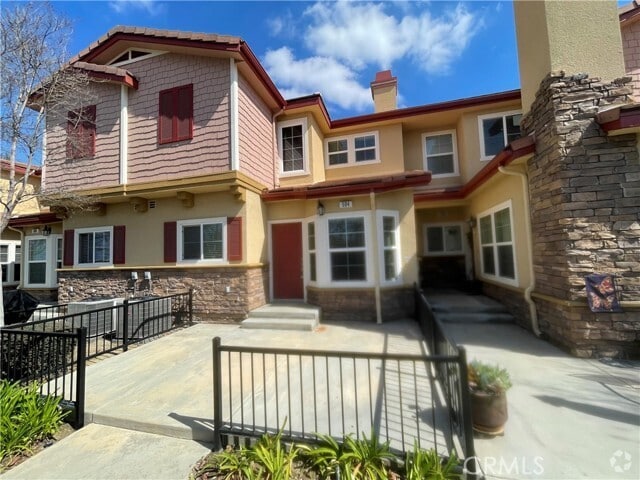 Building Photo - 1510 Orange Ave Rental