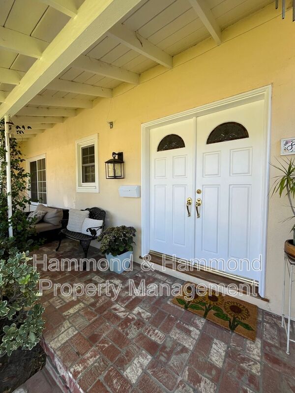 Photo - 8422 Fable Ave