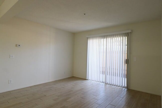 Photo - 321 Inger Dr