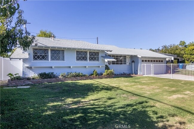 Building Photo - 11543 Swinton Ave