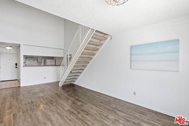Photo - 3600 Bagley Ave Unit 302