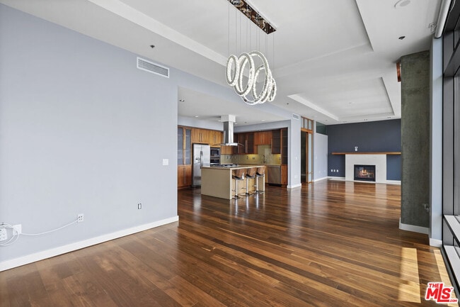 Photo - 1100 S Hope St Unit PH205