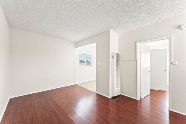 Photo - 1254 W 110th St Unit #18