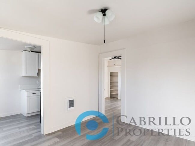 Building Photo - 138 5th Ave Unit A