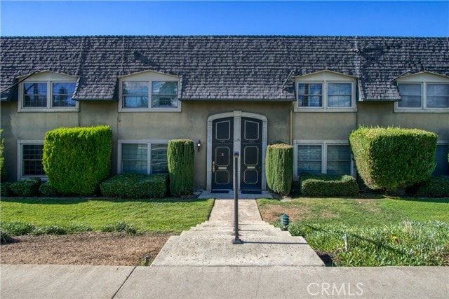 Building Photo - 101 E Cypress Ave