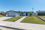 Photo - 27222 Plumwood Ave