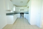 Photo - 318 N Vine St Apartment