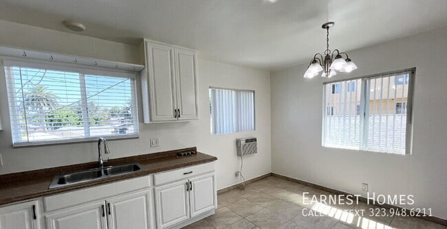 Photo - 14202 Delano St Unit 6