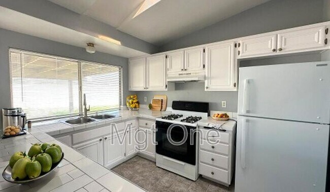 Photo - 12643 Gorham St