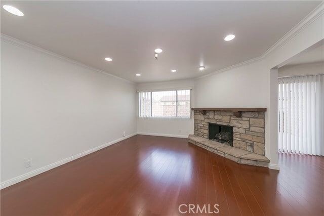 Photo - 8466 Kington Way