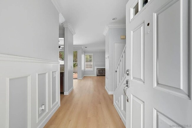 Photo - 413 Sanibelle Cir