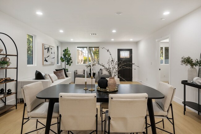 Photo - 2706 Cochran Ave Unit 2708 S. Cochran Avenue