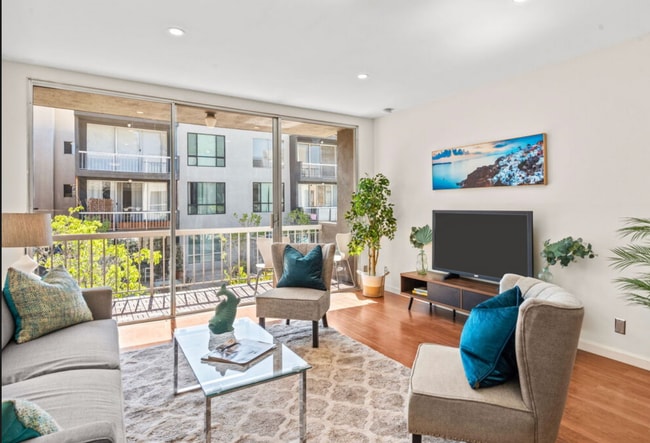 Photo - 1745 Camino Palmero St Unit 420