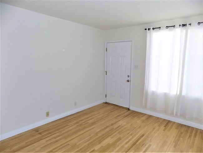 Photo - DOW Unit 324